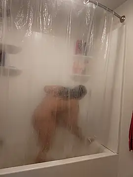 cinnaminnie online show from September 2025 05:18:01 PM