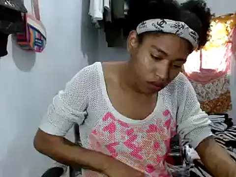 miriam775 online show from March 2025 04:40:02 PM