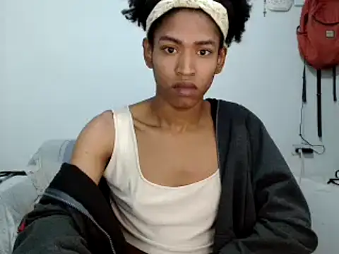 miriam775 online show from October 2025 08:39:01 PM