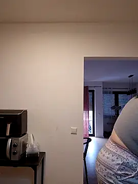 Jujuicy 97 online show from March 2026 08:53:02 AM