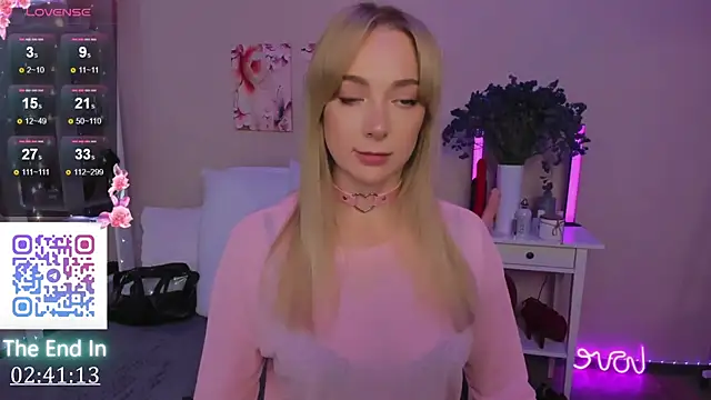 Snapshot of MissLisaX chatting on December 2025 10:20:02 AM MissLisaX online show from December 2025 10:20:02 AM