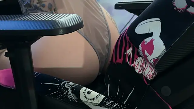 KiraLiLime online show from February 2025 12:40:01 PM