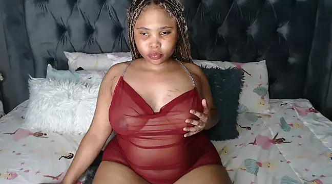 Snapshot of Anaelle24 chatting on December 2024 02:13:02 AM Anaelle24 online show from December 2024 02:13:02 AM
