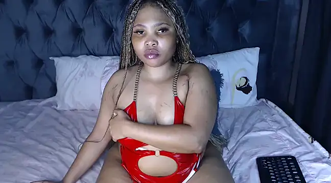Snapshot of Anaelle24 chatting on December 2024 02:45:02 AM Anaelle24 online show from December 2024 02:45:02 AM