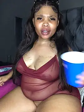 Snapshot of Anaelle24 chatting on January 2025 11:17:02 PM Anaelle24 online show from January 2025 11:17:02 PM