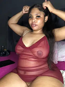 Snapshot of Anaelle24 chatting on February 2025 08:11:01 AM Anaelle24 online show from February 2025 08:11:01 AM