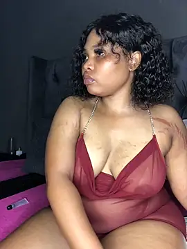 Snapshot of Anaelle24 chatting on February 2025 10:03:02 AM Anaelle24 online show from February 2025 10:03:02 AM