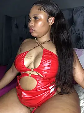 Snapshot of Anaelle24 chatting on February 2025 11:17:02 AM Anaelle24 online show from February 2025 11:17:02 AM