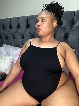 Snapshot of Anaelle24 chatting on June 2026 05:24:02 PM Anaelle24 online show from June 2026 05:24:02 PM