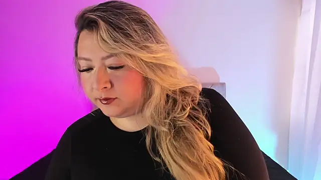 Kharla Marin online show from April 2026 10:43:02 PM