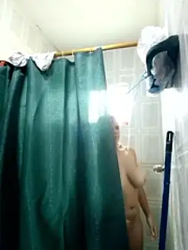 1CANDYLOVE online show from April 2026 06:35:01 PM