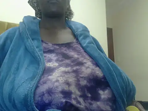 Snapshot of xXXBusty_gabby chatting on December 2025 04:23:01 PM xXXBusty gabby online show from December 2025 04:23:01 PM