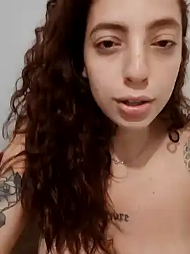 Sweet-diamondxxx online show from January 2025 01:47:01 PM