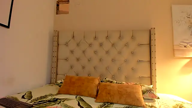 vanesasexyhot21 online show from February 2026 02:19:01 AM