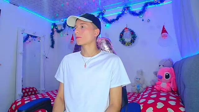 Snapshot of bryamer_19 chatting on December 2024 12:57:01 AM bryamer 19 online show from December 2024 12:57:01 AM