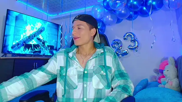 Snapshot of bryamer_19 chatting on January 2025 01:16:02 AM bryamer 19 online show from January 2025 01:16:02 AM