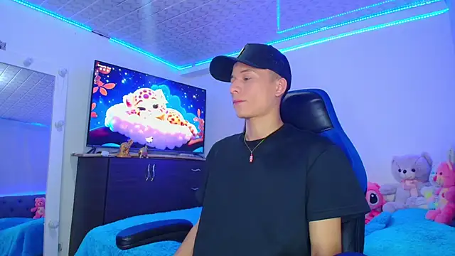 Snapshot of bryamer_19 chatting on January 2025 02:02:01 AM bryamer 19 online show from January 2025 02:02:01 AM