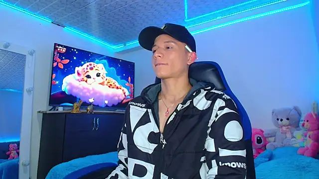 Snapshot of bryamer_19 chatting on January 2025 05:02:02 AM bryamer 19 online show from January 2025 05:02:02 AM