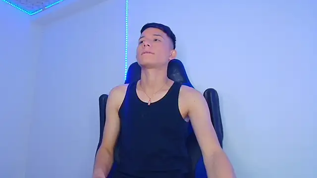 Snapshot of bryamer_19 chatting on February 2025 04:48:01 AM bryamer 19 online show from February 2025 04:48:01 AM