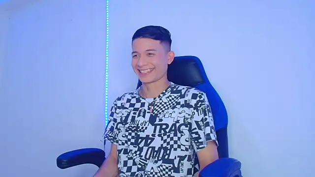 Snapshot of bryamer_19 chatting on February 2025 02:11:02 AM bryamer 19 online show from February 2025 02:11:02 AM