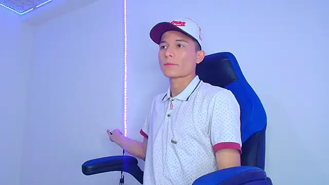 Snapshot of bryamer_19 chatting on February 2025 02:04:01 AM bryamer 19 online show from February 2025 02:04:01 AM