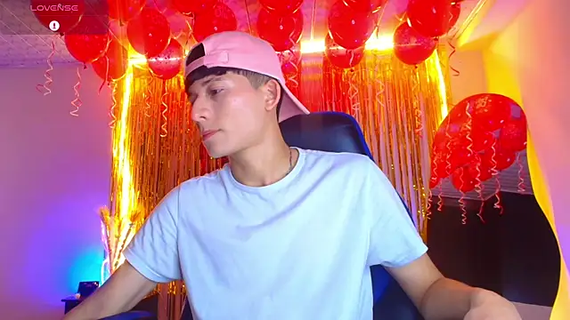 Snapshot of bryamer_19 chatting on September 2025 01:06:02 AM bryamer 19 online show from September 2025 01:06:02 AM