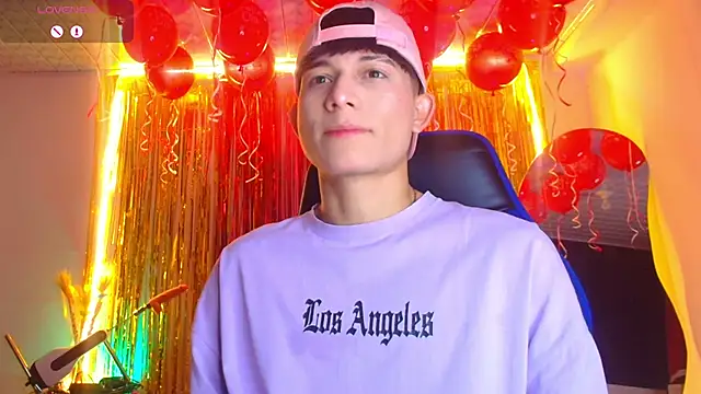 Snapshot of bryamer_19 chatting on September 2025 01:10:01 AM bryamer 19 online show from September 2025 01:10:01 AM