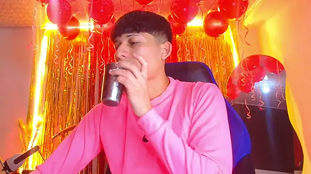 Snapshot of bryamer_19 chatting on September 2025 12:59:02 AM bryamer 19 online show from September 2025 12:59:02 AM