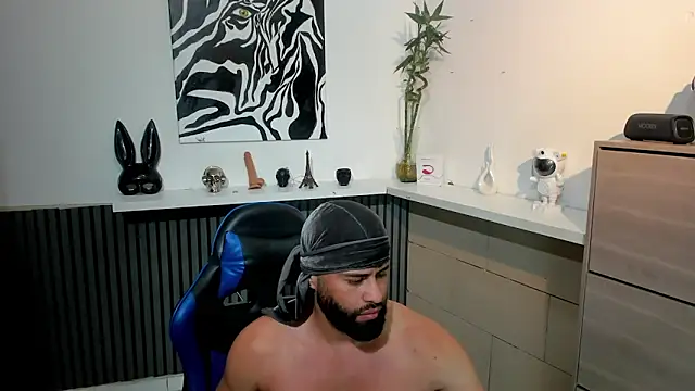 Daemon21 online show from December 2025 09:56:02 PM