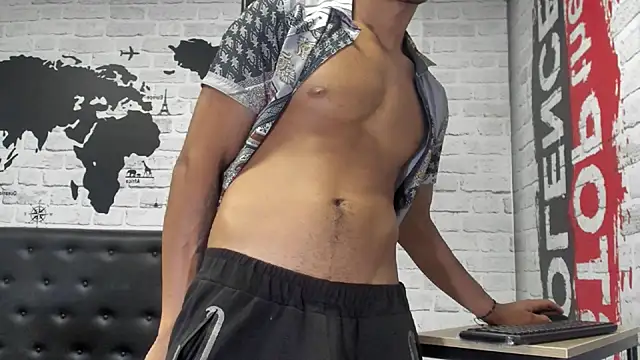 Snapshot of pepe_joness chatting on February 2025 02:25:02 PM pepe joness online show from February 2025 02:25:02 PM