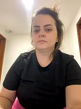 Im Amelia online show from November 2025 12:09:01 AM