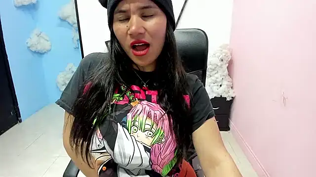 Saylor Lee22 online show from September 2025 04:05:02 AM