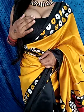 Snapshot of Savita_hotmom chatting on February 2025 07:15:01 AM Savita hotmom online show from February 2025 07:15:01 AM