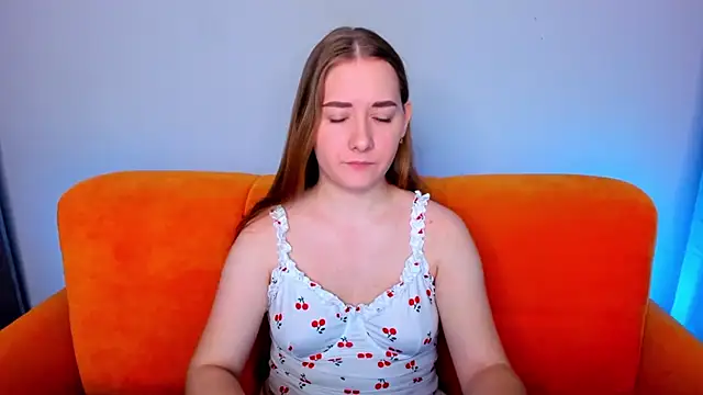 Snapshot of AlinaVice chatting on January 2025 01:16:01 AM AlinaVice online show from January 2025 01:16:01 AM