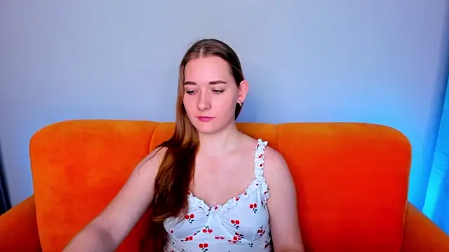 Snapshot of AlinaVice chatting on January 2025 04:20:01 AM AlinaVice online show from January 2025 04:20:01 AM