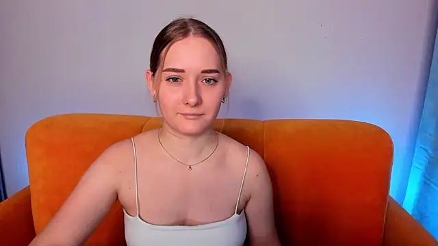 Snapshot of AlinaVice chatting on February 2025 04:14:02 AM AlinaVice online show from February 2025 04:14:02 AM