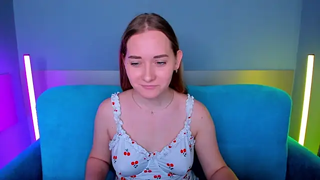 Snapshot of AlinaVice chatting on February 2025 04:37:02 AM AlinaVice online show from February 2025 04:37:02 AM