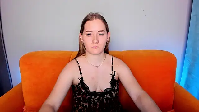 Snapshot of AlinaVice chatting on February 2025 07:35:01 AM AlinaVice online show from February 2025 07:35:01 AM