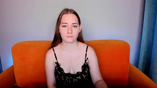 Snapshot of AlinaVice chatting on February 2025 01:14:01 AM AlinaVice online show from February 2025 01:14:01 AM