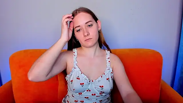 Snapshot of AlinaVice chatting on February 2025 07:13:02 AM AlinaVice online show from February 2025 07:13:02 AM