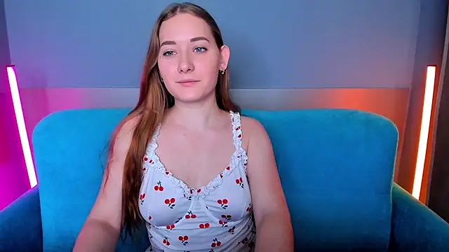 Snapshot of AlinaVice chatting on February 2025 01:54:02 AM AlinaVice online show from February 2025 01:54:02 AM