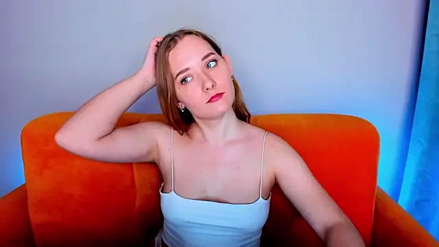 Snapshot of AlinaVice chatting on March 2025 04:13:01 AM AlinaVice online show from March 2025 04:13:01 AM