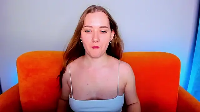 Snapshot of AlinaVice chatting on March 2025 07:19:01 AM AlinaVice online show from March 2025 07:19:01 AM