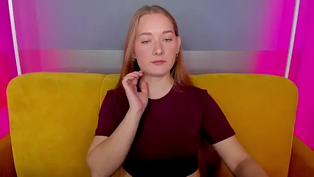 Snapshot of AlinaVice chatting on October 2025 01:11:01 AM AlinaVice online show from October 2025 01:11:01 AM