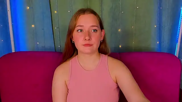 Snapshot of AlinaVice chatting on June 2026 01:17:01 AM AlinaVice online show from June 2026 01:17:01 AM