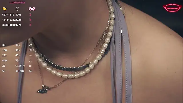 Snapshot of vivid_girls_vg chatting on January 2025 01:32:01 PM vivid girls vg online show from January 2025 01:32:01 PM