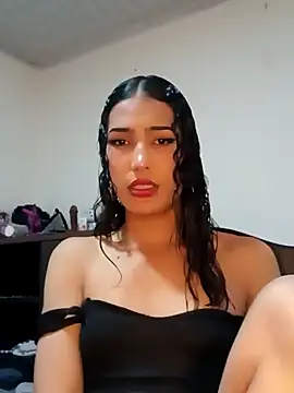 Lanna hott  online show from February 2025 07:13:01 PM