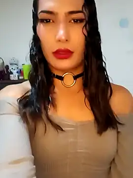 Lanna hott  online show from February 2025 07:33:02 PM