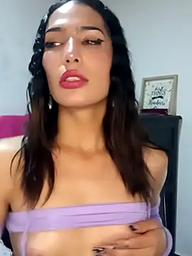 Lanna hott  online show from March 2025 10:33:01 PM