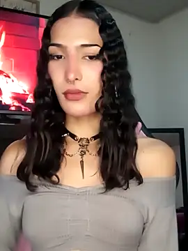 Lanna hott  online show from September 2025 10:44:02 PM